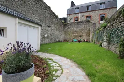 Jardin de l'établissement LE NID DES MOUETTES