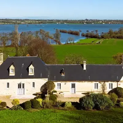 Le domaine des Roseraies