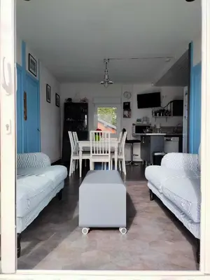 Cuisine ou kitchenette dans l'établissement Les sables d'or