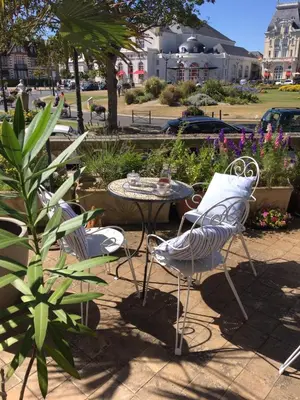Jardin de l'établissement La Villa L'Argentine