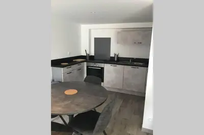 Cuisine ou kitchenette dans l'établissement Côté Mer - Maison (3P) au calme proche de la mer