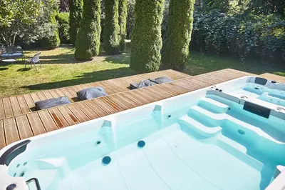 Piscine de l'établissement Demeure de Manneville - SPA - 1Km des plages de Cabourg ou située à proximité