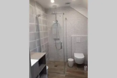 Salle de bains dans l'établissement La Rose des Vents Côte des Isles