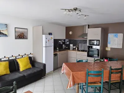 Cuisine ou kitchenette dans l'établissement Les Pres-Salés