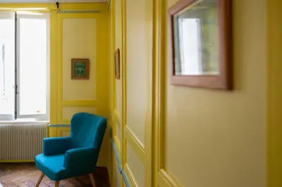 Coin salon dans l'établissement LES URSULINES Centre Historique de BAYEUX
