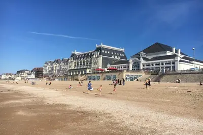 Plage de l'appartement ou située à proximité