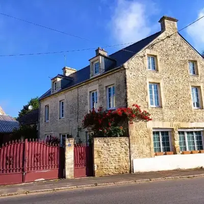 Heritage stone house BnB with Gourmet Breakfast - Chambres d'hôtes de charme entre Bayeux et les plages du débarquement