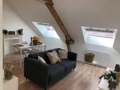 Coin salon dans l'établissement Nouveau ! Appartement loft hyper centre Bayeux