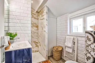 Salle de bains dans l'établissement La Maison de Pêcheur de Ginette