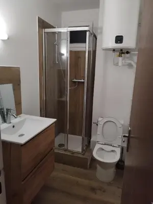 Salle de bains dans l'établissement Courseulles Bellevue
