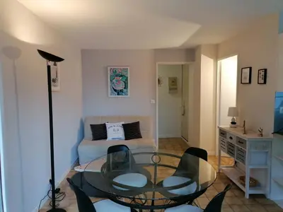 Coin salon dans l'établissement #Bel appartement cosy Clos Mathilde !