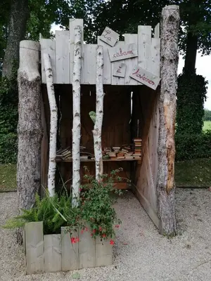 Jardin de l'établissement Les terrasses de l'artiste