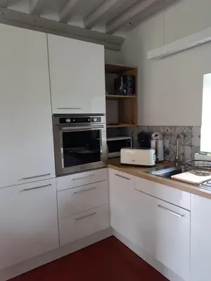 Cuisine ou kitchenette dans l'établissement Gîte proche de la Pointe du Hoc CRICQUEVILLE EN BESSIN