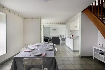 Cuisine ou kitchenette dans l'établissement Le Clos Saint-Pierre
