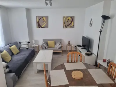 Coin salon dans l'établissement Duplex F3 hypercentre Cherbourg près du port
