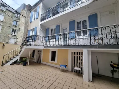 Balcon ou terrasse dans l'établissement Duplex F3 hypercentre Cherbourg près du port