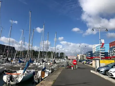 Plan de l'établissement soleil et bateau