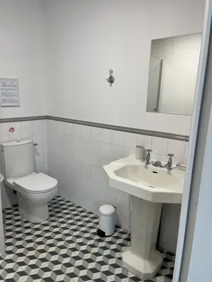 Salle de bains dans l'établissement chambre d'hôtes Le Domaine de la Vallée