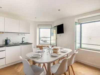 Cuisine ou kitchenette dans l'établissement Apartment Le point du jour 1 by Interhome