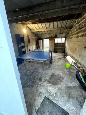 Tennis de table au sein de l'établissement Gîte équipé 1 à 8 personnes modulable lire hôte ou à proximité