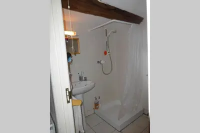 Salle de bains dans l'établissement Les Deux Sabots