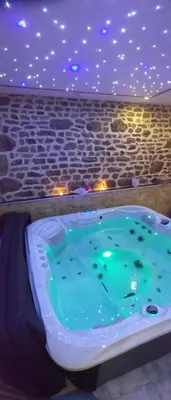 Plan de l'établissement Le Ptit Spa de L'Abbaye Suite love et Spa privé