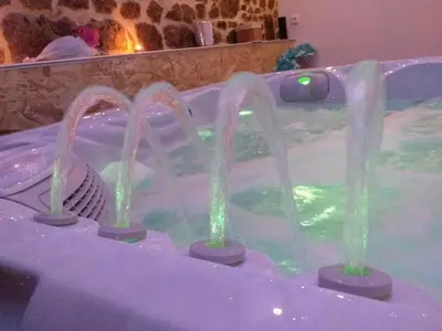 Plan de l'établissement Le Ptit Spa de L'Abbaye Suite love et Spa privé