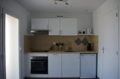 Cuisine ou kitchenette dans l'établissement Gîte de la Grève