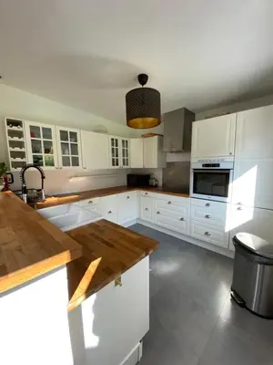 Cuisine ou kitchenette dans l'établissement Belle villa contemporaine & lumineuse plage normandie