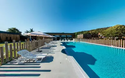 Piscine de l'établissement Dives-sur-Mer le Conquérant ou située à proximité