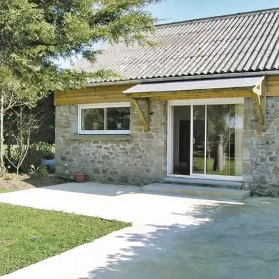 1 Bedroom Awesome Home In Carolles