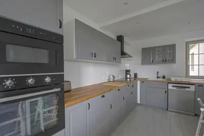 Cuisine ou kitchenette dans l'établissement GÎTE de la Bertinière