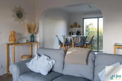 Coin salon dans l'établissement Villa Jules Grand Gîte