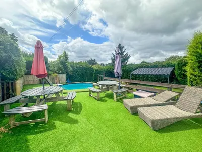 Piscine de l'établissement 5 Bed House - Sleeps 10 - Pets - Pool - HotTub ou située à proximité