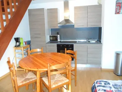 Cuisine ou kitchenette dans l'établissement Duplex 3 Pièces Proche Plage à Cabourg, 6 Pers., Parking Privé - FR-1-487-280