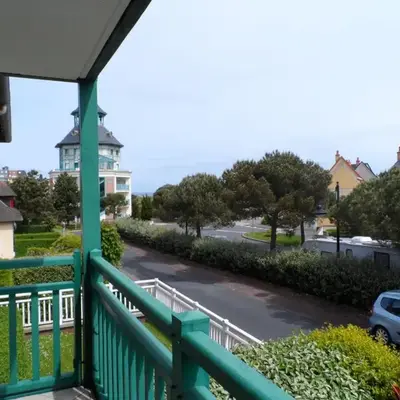 Appartement 2 pièces avec piscine et parking à Dives-sur-Mer - FR-1-487-294