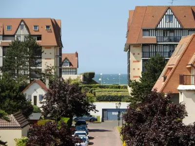 Vue générale sur la mer ou vue sur la mer prise depuis l'appartement