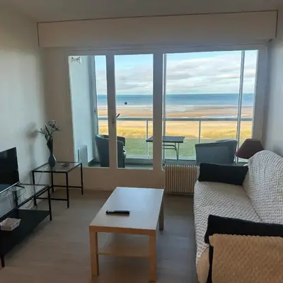 Appartement Varaville: Face à la mer avec loggia et parking privé
