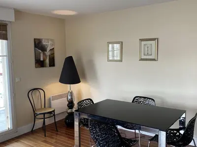 Plan de l'établissement Appartement 3 pièces calme avec ascenseur à Dives-sur-Mer - FR-1-487-319