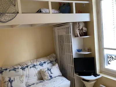 Un ou plusieurs lits dans un hébergement de l'établissement Studio à 50m de la plage à Cabourg pour 3 pers. - FR-1-487-330