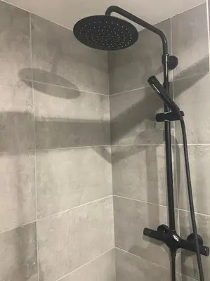 Salle de bains dans l'établissement Appart Cosy emplacement N1 Théâtre