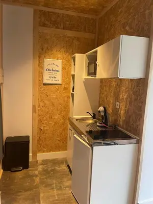 Cuisine ou kitchenette dans l'établissement Gite l'Atelier