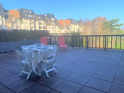 Balcon ou terrasse dans l'établissement Appartement 2 pièces avec terrasse privative, animaux admis - FR-1-487-332