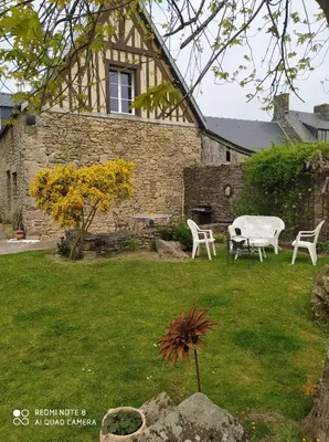 Jardin de l'établissement Gîte Baie Bonheur