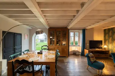 Coin salon dans l'établissement La Fontaine Cottage - Proximité historique - Bayeux