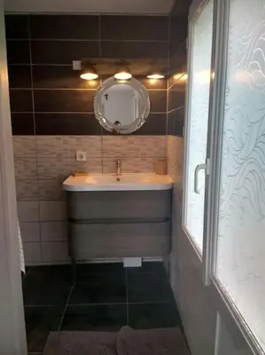 Salle de bains dans l'établissement Côté Mer - Jardin privatif à 200m de la plage