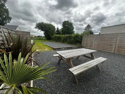 Jardin de l'établissement Le Biardais - Gîtes du Bessin