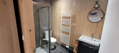 Salle de bains dans l'établissement gîte du haras