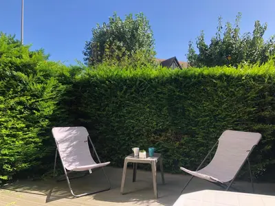 Jardin de l'établissement Les Dunes de Cabourg 100m plage