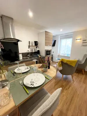 Cuisine ou kitchenette dans l'établissement La Casa Wifi Netflix